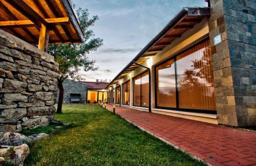 Cherven Bryag House | Holiday Homes Chudna