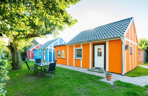 Dierhagen Ost Apartment | Holiday house 2 - Hotel Haus Windhook (directly at the Baltic Sea)