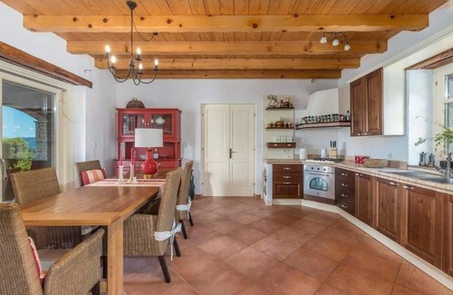 Buzet House | Holiday house Buzet for 1 - 8 persons with 4 bedrooms - Holiday home