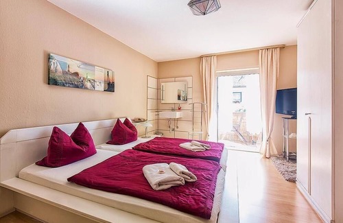Mensfelden House | Holiday house Hünfelden for 1 - 10 persons with 4 bedrooms - Holiday home