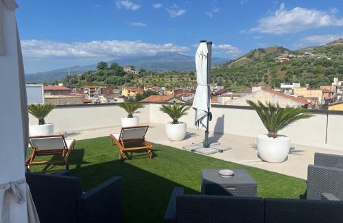 Calatabiano Apartment | Holiday house ice honey