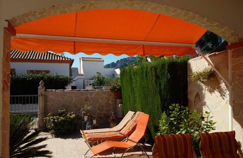 Vergel House | Holiday house in a top location