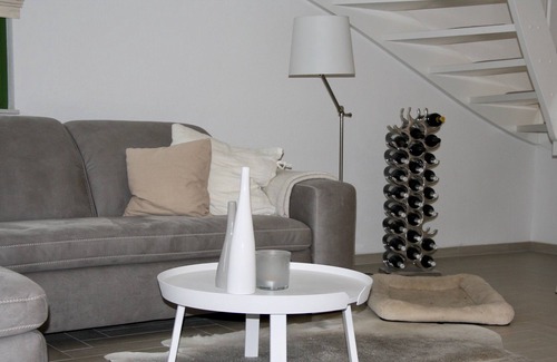 Rosenhagen House | Holiday house "Jolle" Free WiFi, thatched roof, infrared sauna