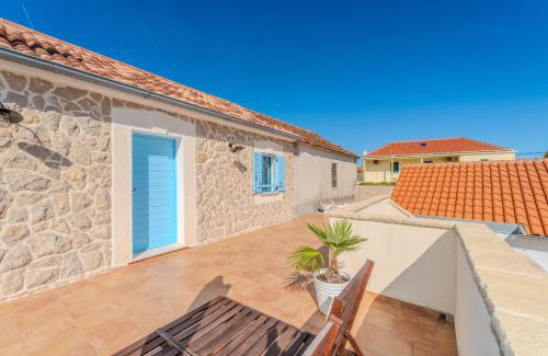 Privlaka House | Holiday House Maja in Privlaka with barbecue and private garden - by TA Leut Agency
