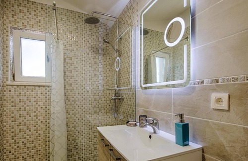 Marsici House | Holiday house Malinska for 1 - 9 persons with 4 bedrooms - Holiday house