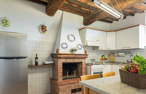 Monteriggioni House | Holiday house Monteriggioni for 1 - 4 persons with 2 bedrooms - Holiday home