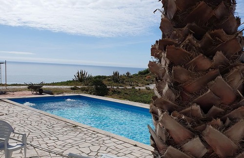 Vale Furado House | HOLIDAY HOUSE NEAR PAREDES WITH POOL, GARDEN & DIRECT ACCESS TO THE BEACH - No 5