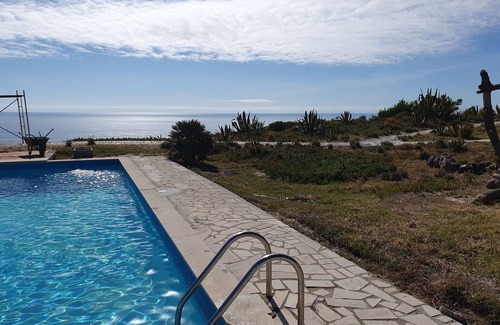 Vale Furado House | HOLIDAY HOUSE NEAR PAREDES WITH POOL, GARDEN & DIRECT ACCESS TO THE BEACH - No 5