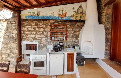 Mavrikiano House | Holiday house Plaka for 1 - 6 persons with 2 bedrooms - Twin house