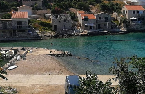 Cove Donja Krusica (Donje selo) House | Holiday house with a parking space Donje Selo, Šolta (K-22049)