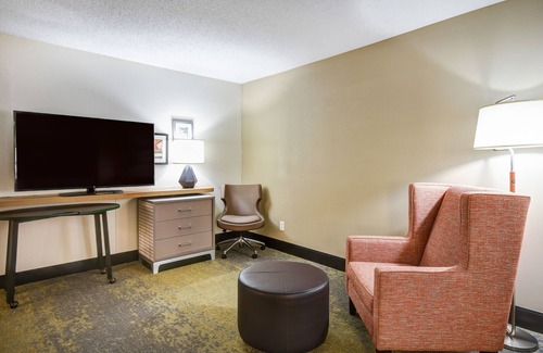 East Texas Hotel | Holiday Inn Allentown-Bethlehem by IHG