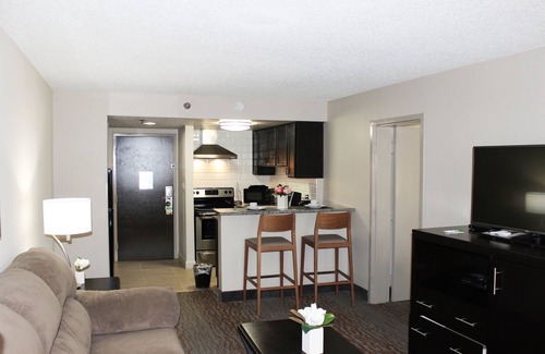 Northlake Hotel | Holiday Inn Atlanta-Northlake by IHG