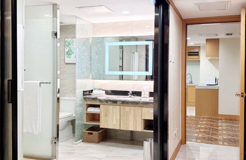 Haidian Hotel | Holiday Inn Beijing Chang An West by IHG