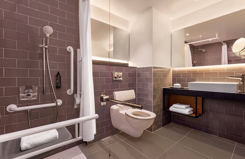 Bloxwich Hotel | Holiday Inn Birmingham Airport - NEC by IHG