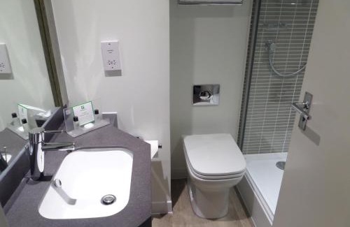Birmingham Hotel | Holiday Inn Birmingham M6, Jct7 by IHG