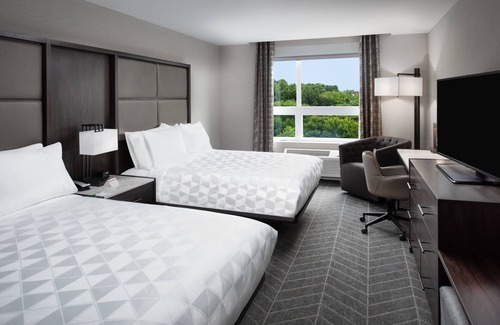 Chelsea Hotel | Holiday Inn Boston Logan Airport - Chelsea by IHG