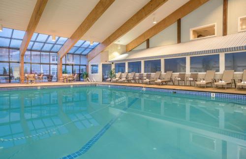 Hyannis Hotel | Holiday Inn Cape Cod - Hyannis by IHG