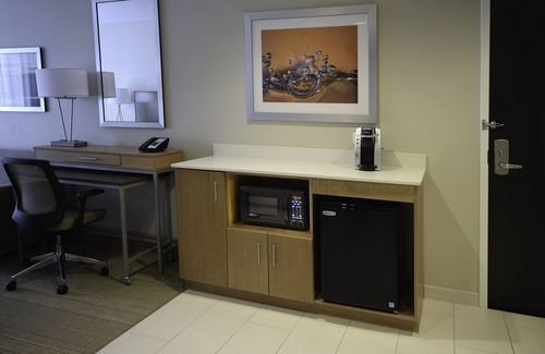 West Chester Hotel | Holiday Inn Cincinnati N - West Chester by IHG