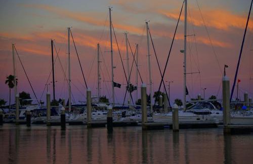 Central City Hotel | Holiday Inn Corpus Christi Downtown Marina by IHG