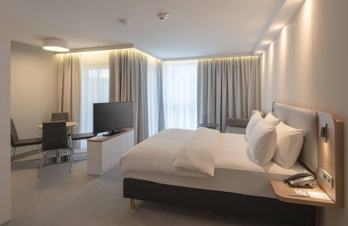 Offenbach am Main Hotel | Holiday Inn Express Offenbach by IHG
