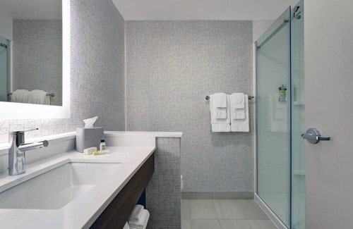 Port Elgin Hotel | Holiday Inn Express & Suites Port Elgin by IHG