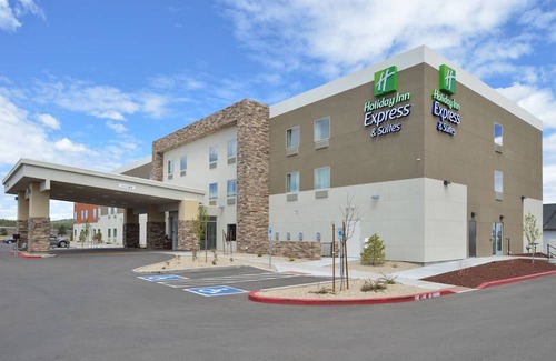 Williams Hotel | Holiday Inn Express & Suites Williams, an IHG Hotel
