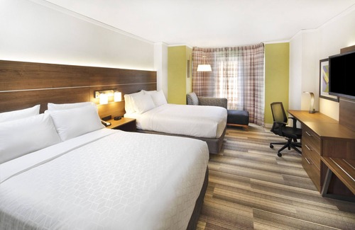 Fisherman's Wharf Hotel | Holiday Inn Express and Suites Fisherman's Wharf by IHG
