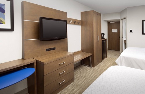 Lawrence Hotel | Holiday Inn Express Andover North-Lawrence by IHG