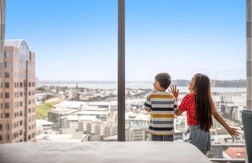 Auckland Central Business District Hotel | Holiday Inn Express Auckland City Centre by IHG