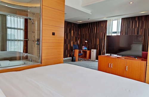 Wangjing Hotel | Holiday Inn Express Beijing Huacai by IHG