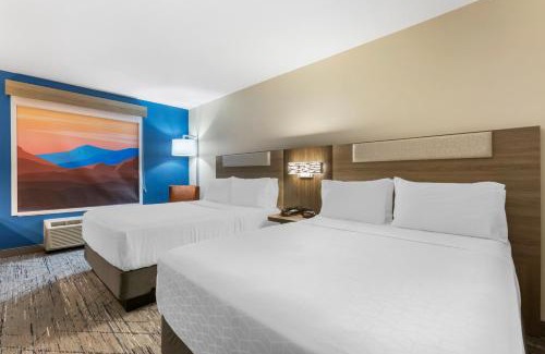 Bozeman Hotel | Holiday Inn Express Belgrade-Bozeman Area by IHG