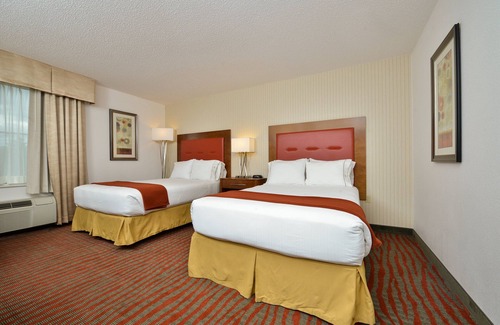 Milford Hotel | Holiday Inn Express Boston - Milford by IHG