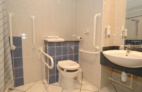 Upper Harbledown Hotel | Holiday Inn Express Canterbury by IHG
