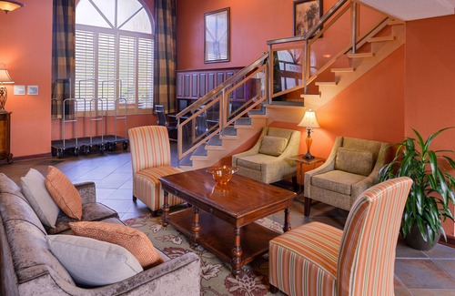 Highpoint Hotel | Holiday Inn Express Clearwater East - Icot Center by IHG