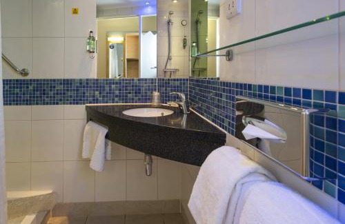 Old Town Hotel | Holiday Inn Express Edinburgh – Royal Mile by IHG