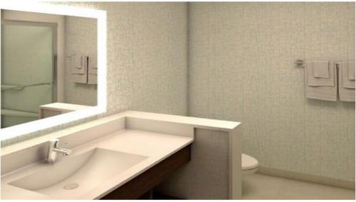 Northwest Anaheim Hotel | Holiday Inn Express Fullerton-Anaheim by IHG