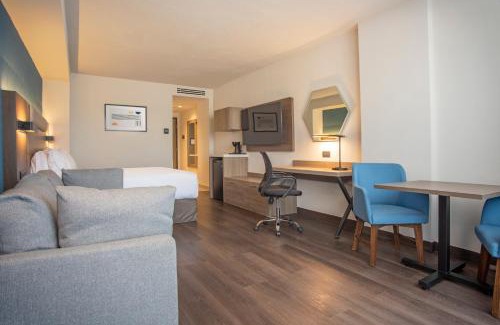 Zona Expo Hotel | Holiday Inn Express Guadalajara Expo by IHG