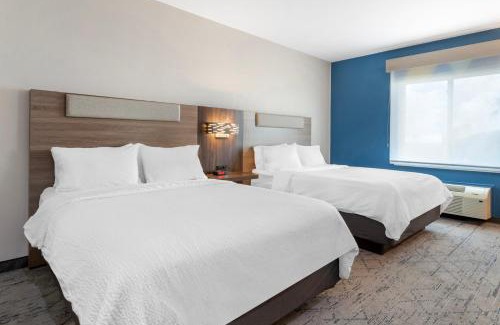 Alice Hotel | Holiday Inn Express Hotel and Suites Alice by IHG