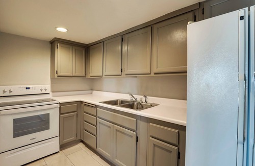 Branson Hotel | Holiday Inn Express Hotel & Suites Branson 76 Central by IHG