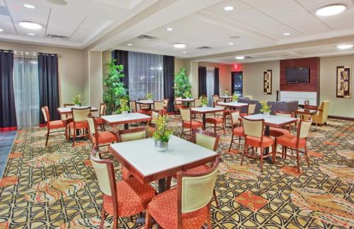Cumming Hotel | Holiday Inn Express Hotel & Suites Atlanta-Cumming by IHG