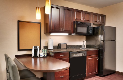 Butte Hotel | Holiday Inn Express Hotel & Suites Butte by IHG