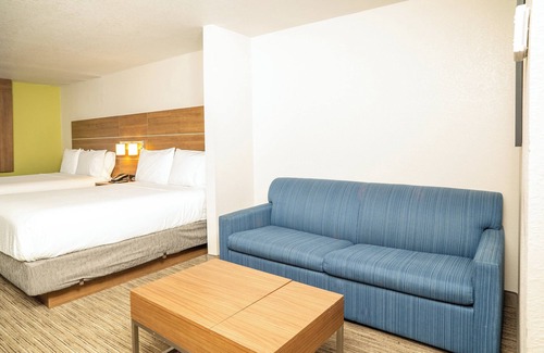 Hesperia Hotel | Holiday Inn Express Hotel & Suites Hesperia by IHG