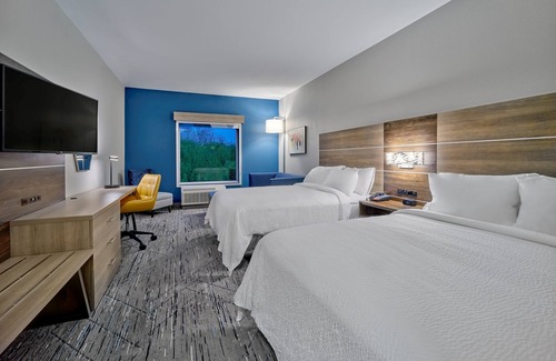 Huntsville Hotel | Holiday Inn Express Huntsville Space Center by IHG