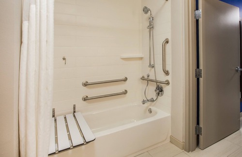 Ridgeland Hotel | Holiday Inn Express Jackson - Ridgeland by IHG
