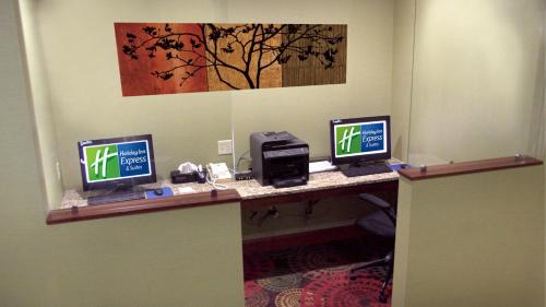 Jamestown Hotel | Holiday Inn Express Jamestown by IHG