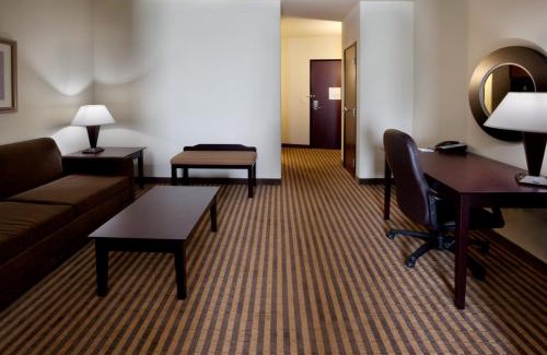 Marble Falls Hotel | Holiday Inn Express Marble Falls by IHG