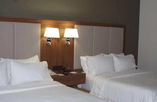 Santa Fe Hotel | Holiday Inn Express Mexico Santa Fe by IHG
