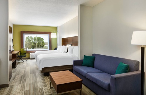Palatka Hotel | Holiday Inn Express Palatka Northwest by IHG