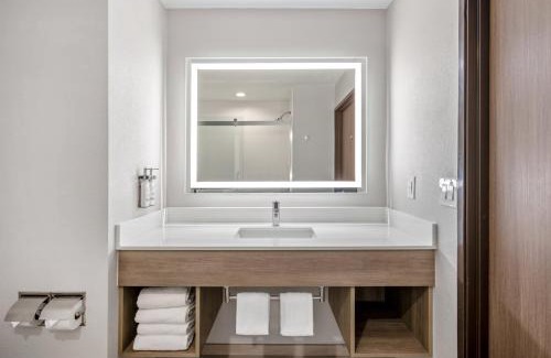 Sorrento Valley Hotel | Holiday Inn Express San Diego - Sorrento Valley by IHG