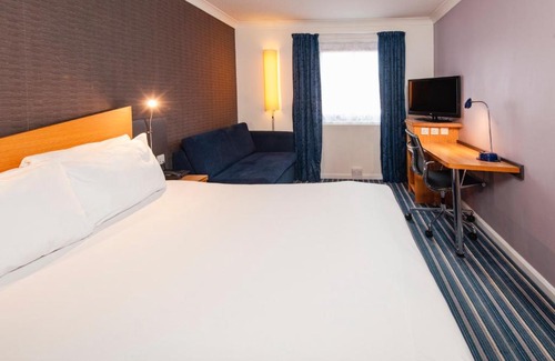 Southampton Hotel | Holiday Inn Express Southampton West by IHG